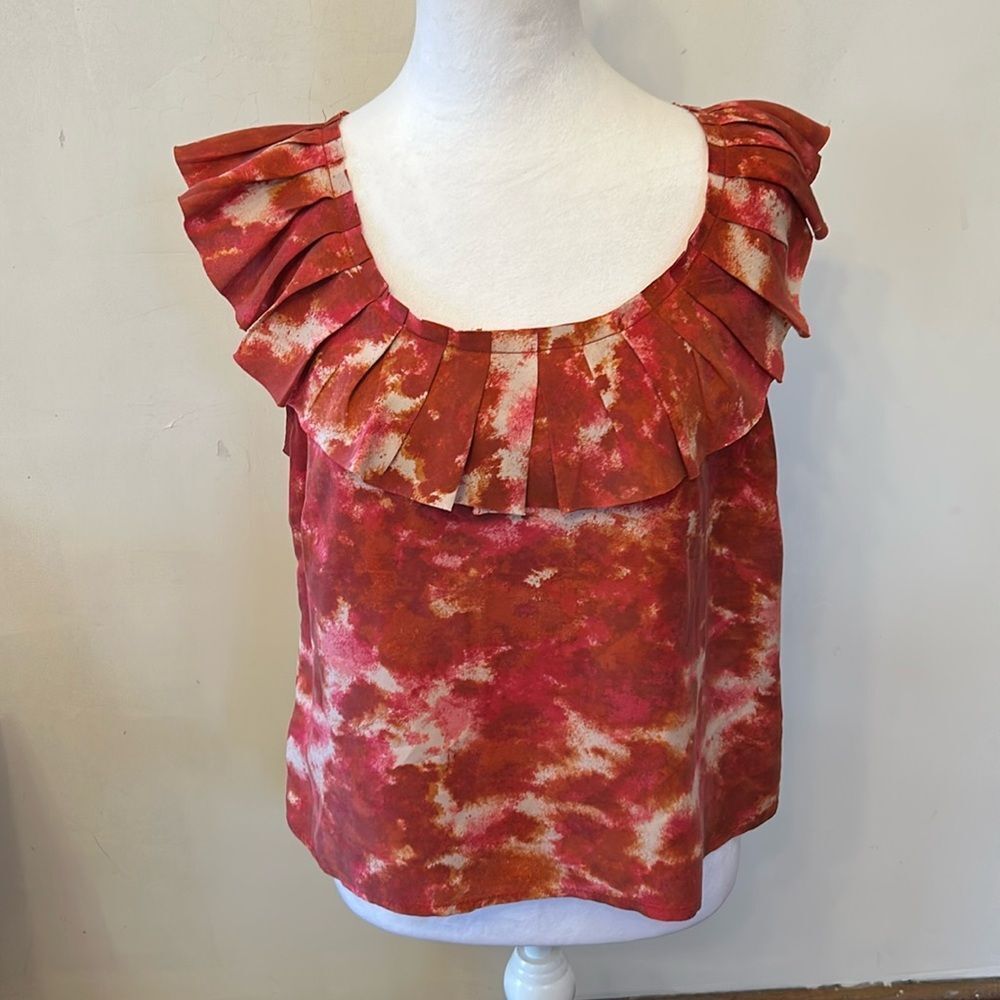 Banana Republic Red & Cream Pleated Ruffle Neck Sleeveless Blouse